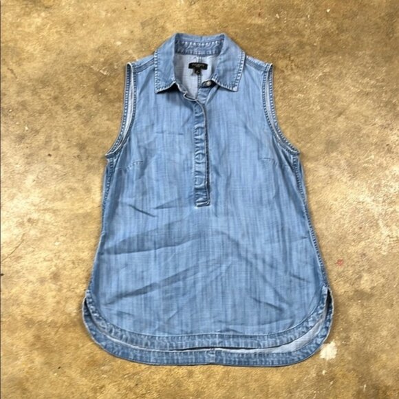 Talbots Blue Sleeveless Chambray BlouseSize: Petite - Picture 1 of 6